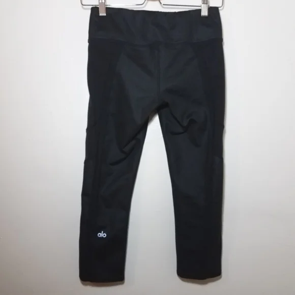ALO Yoga Black Capri Leggings High Waist Stripe Size Small - Picture 4 of 11